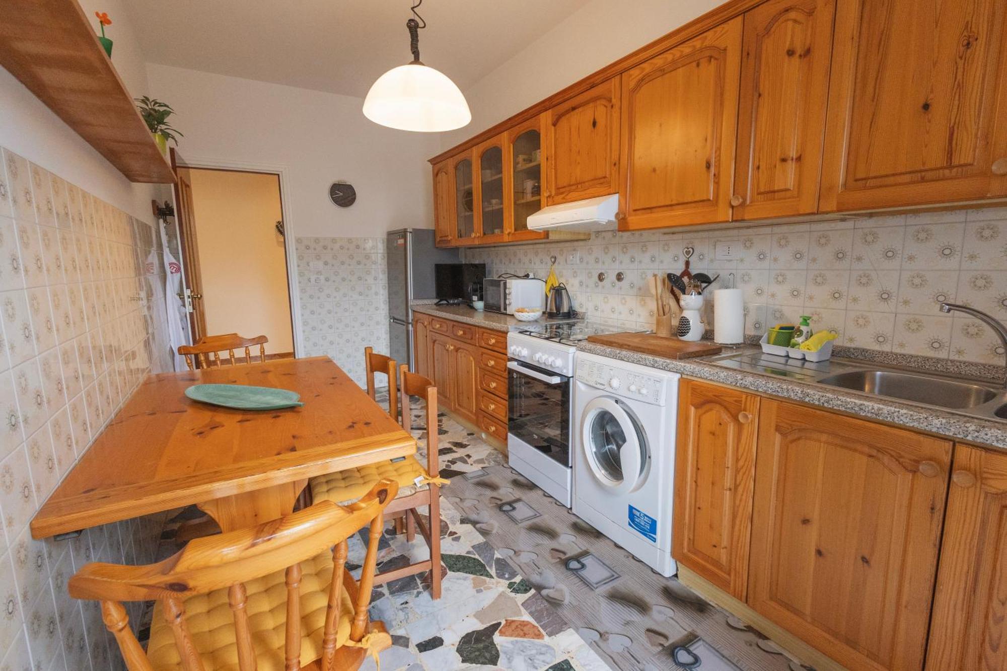 La Casa Della Posta Lägenhet Vallecrosia Exteriör bild